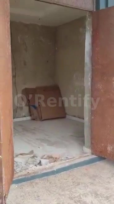 Standard n Executive Big Shop 800k 1 year Rent  📍Adekunle yaba photo 6