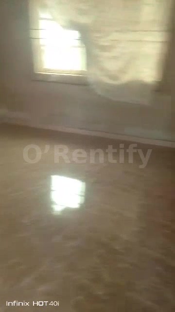 To let  Room and parlour self con half tiles water running olude area 300k photo 5