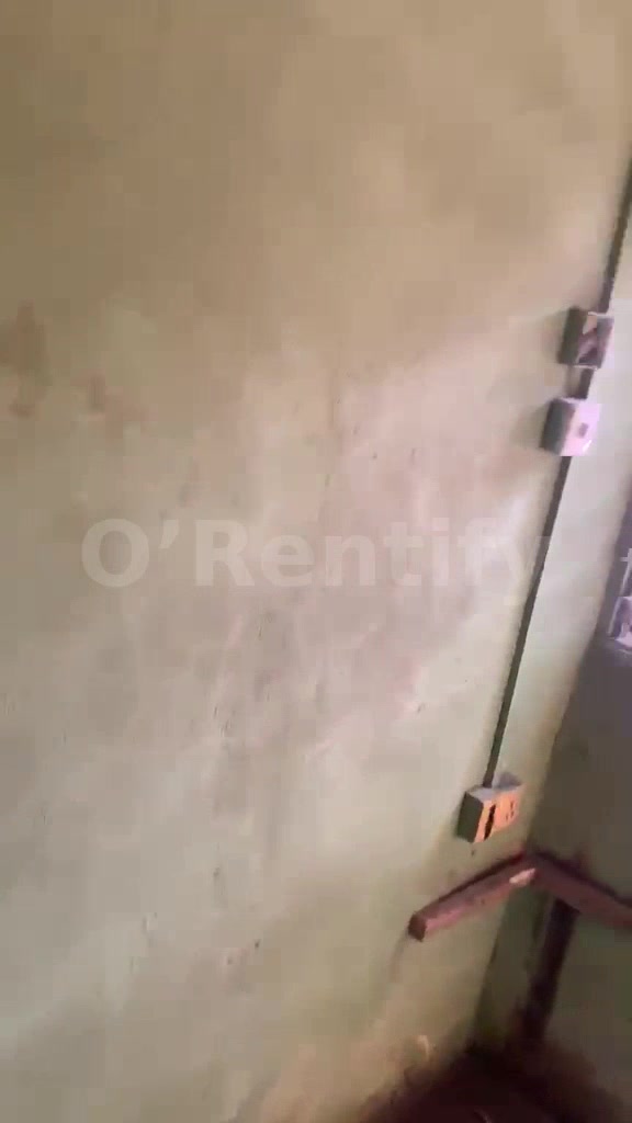 A Spaious Single room available for Rent at off ilaje road.  Rent 200k per annum photo 5