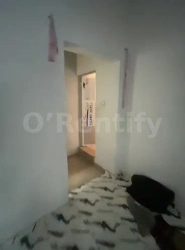 Executive, very decent, standard and nice ROOMSELF CON upstairs with POP, screeded walls, kitchen cabinet and all other photo 3