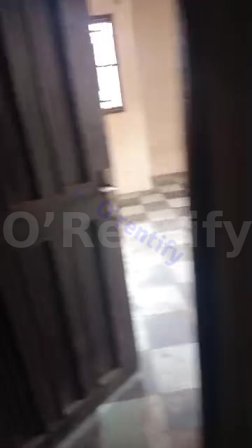 Room and parlour self contain at Aule transformer photo 5