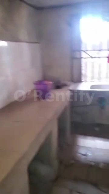 sharp single room at futa southgate,stateline axis Like5-7 minutes to school gate photo 3