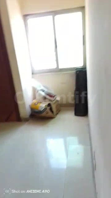 Serviced Room self contained  at Eric Moore Heights off Bode Thomas Surulere 2.5M (service charge inclusive)  PLEASE NOT