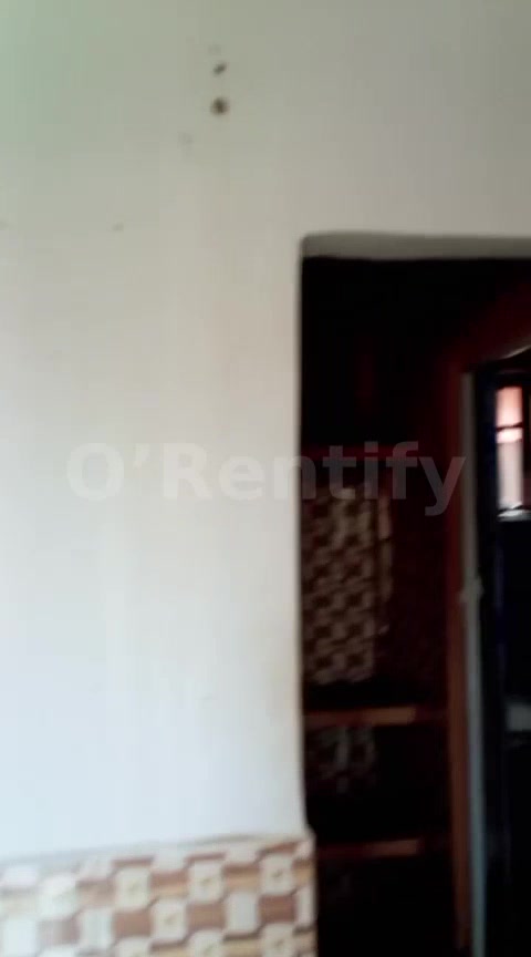 A sharp selfcontain at futa southgate,like 5-7mins walk to.gate photo 2