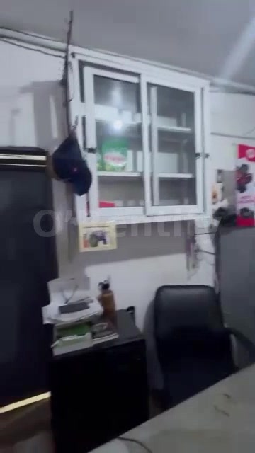 STILL AVAILABLE FOR LEASE..........   A STANDARD shop in lawanson surulere, with office, toilet/bathroom and kitchen as photo 4