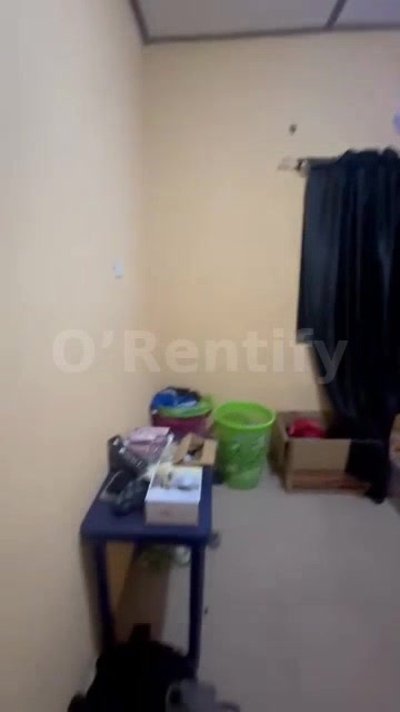 Dope room and parlour self contain is available at south aate Wardrobe Spacious Electricity Tiled Water runninc Fenced photo 4