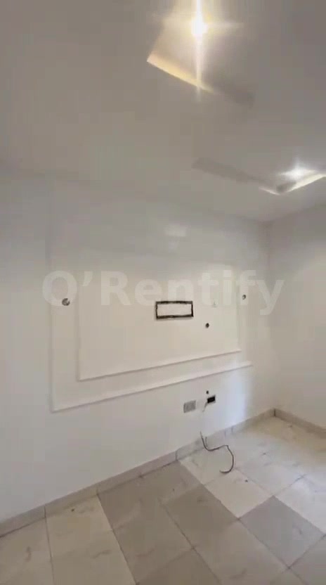 💚💚💙💙 JUST OUT   A Very ❣️💛 Decent and spacious already painted ready to move in groundfloor Miniflat apartment with photo 2