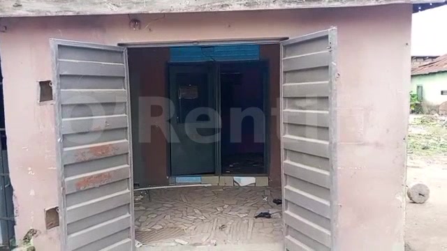 Shop at orita owode Igbona 300k in Nigeria