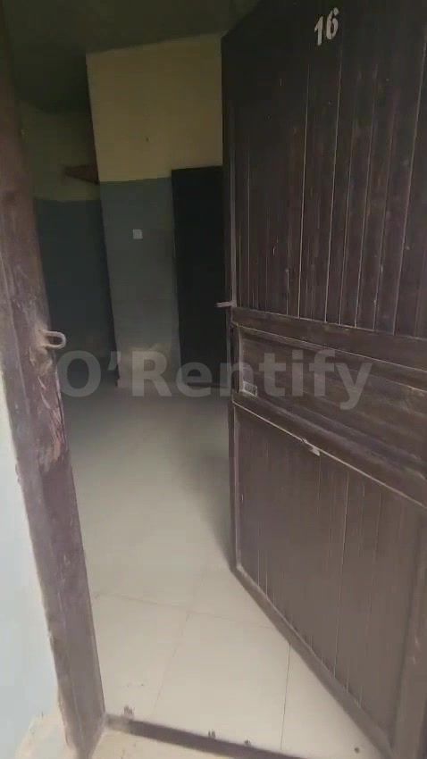 SPACIOUS ROOM SEFCON AVAILABLE AT FUTA NORTH GATE   15 MONTHS RENT REQUIRED  OCT - DEC   ✅ ELECTRICITY  ✅Running water photo 3