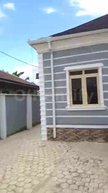 A standard 2 bedroom flat pop all through, wardrobe in each room, full kitchen cabinets with store, three toilet, no lan photo 2