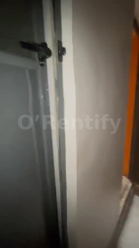 Executive, very decent, standard and nice ROOMSELF CON at OFF MARKET STREET, SHOMOLU LAGOS with POP, screeded walls, per photo 3
