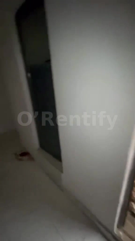 Executive, very decent, standard and nice ROOMSELF CON at OFF MARKET STREET, SHOMOLU LAGOS with POP, screeded walls, per photo 6