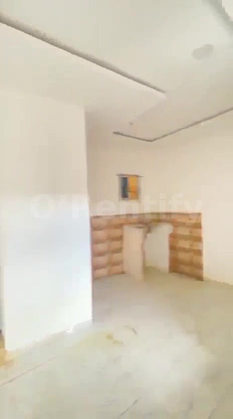 BASH ✌️   📍 MADE JUST FOR YOU   A norm room self at off ODUNSI road bariga…  Rent 900k  Damages 100k  Sc 100k photo 2