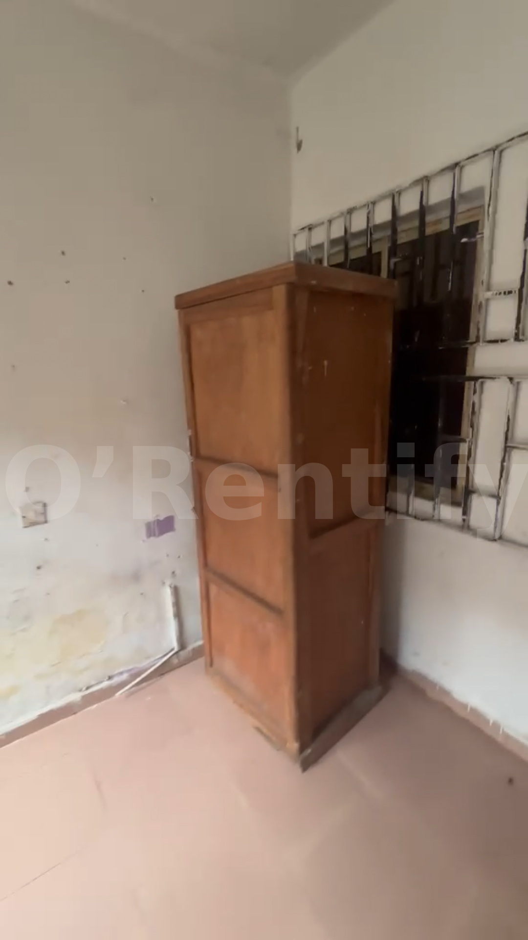 A sharp selfcontain at futa South gate 10mins walk to school gate  Features: 24/7 Running wa photo 3