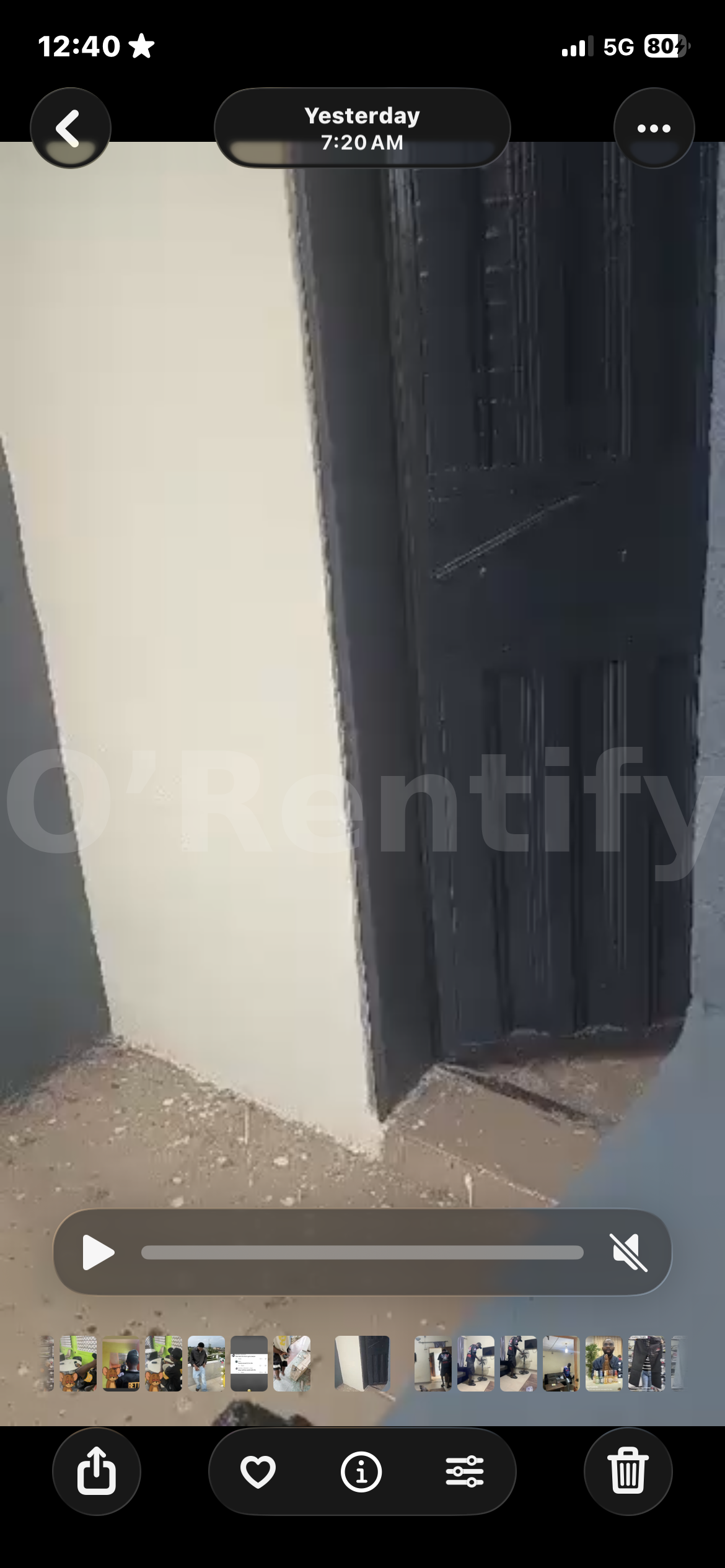 To let   Newly renovated room self-contained at Federal housing Oke onitea. Fully tiled, POP, running water, ppm, fenced in Nigeria