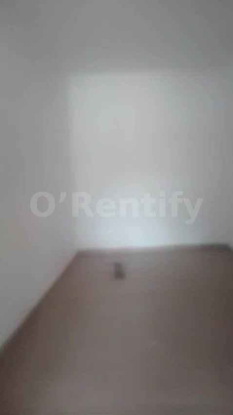 A shop to let , located along Onah Baba Onah Okebaale area , very close to okebaale rounderbout, rent is 500k without se photo 4