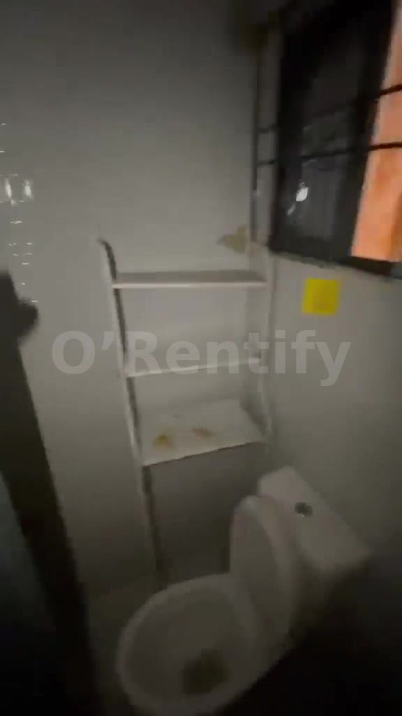 Executive, very decent, standard and nice ROOMSELF CON at OFF MARKET STREET, SHOMOLU LAGOS with POP, screeded walls, per photo 5