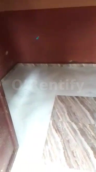 Room and parlour self contain at fadilulahi running water, fence and gated, rent 300k, caution fee 50k, agreement 20k photo 6
