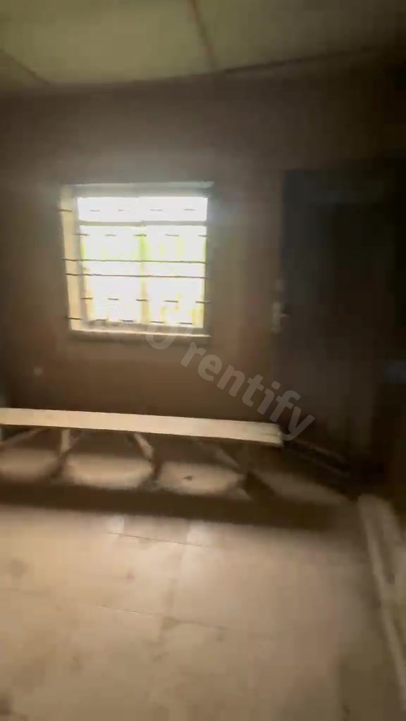 Single Room is available at south gate  Spacious photo 4
