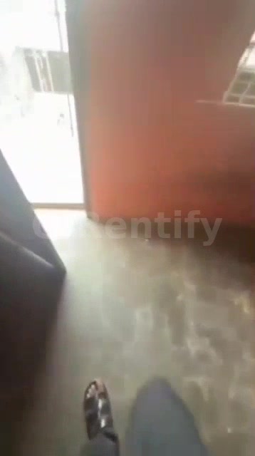 ☔NEW UPDATE    Neatly used, spacious and standard *3 BEDROOM FLAT* in a secured environment, with constant light, prepai photo 3