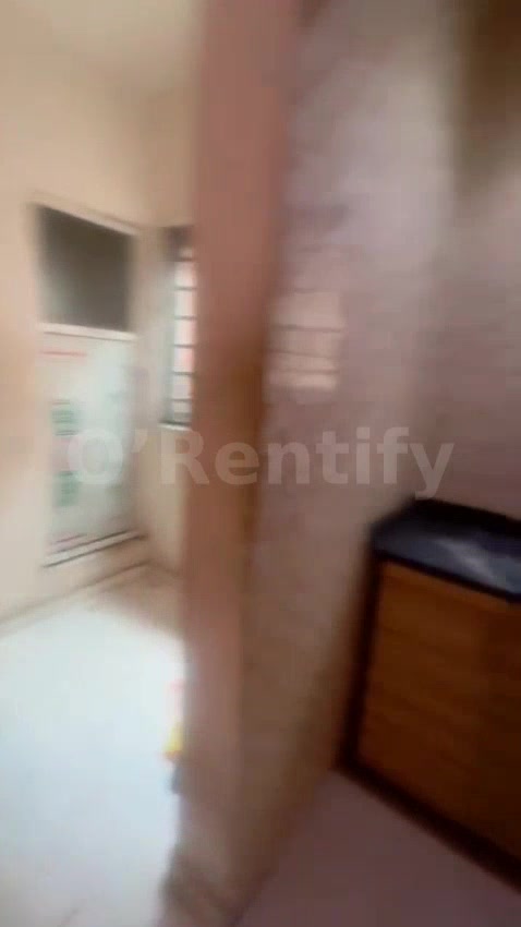 Roomself contain with pop, kitchen cabinet, security, car park, gated and fenced.   📍off Pedro road  Price :1m Caution photo 2