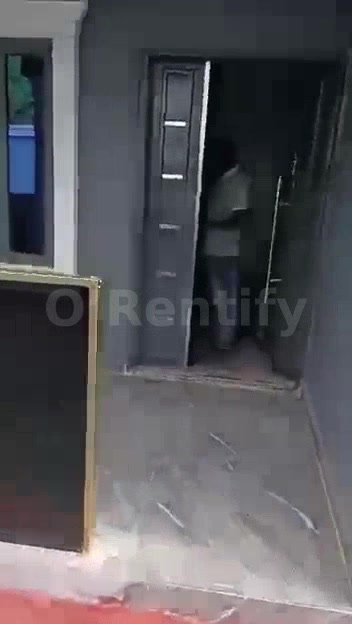 To let.... A newly built two bedroom pop althrough, water heater, kitchen cabinet, 3 toilets at atipere oda road. Rent.. photo 3