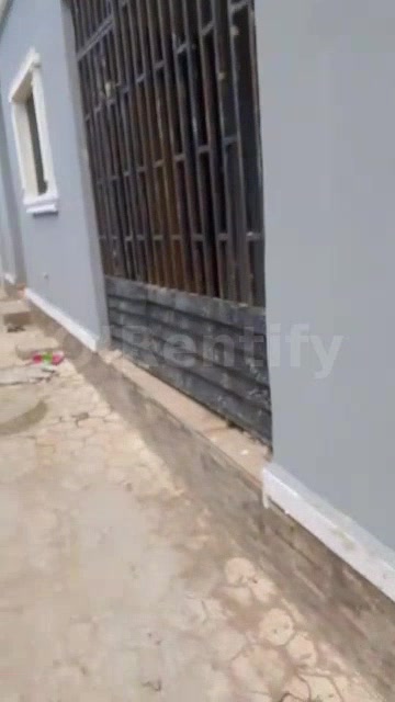 A standard room and parlour selfcon pop all through with full facilities is out for letting at odo after oke odu area cl photo 4