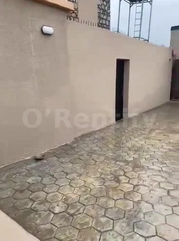 Newly built Standard room and parlour selfcon at igbona just a building to main road   Rent 700k   Responsible tenants n photo 2