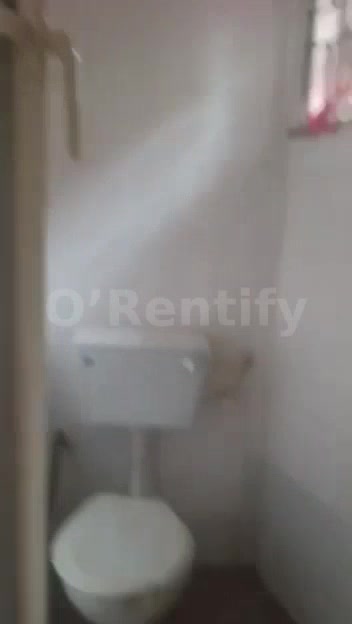 A ground floor ROOMSELF contain off ODUNSI  rd BARIGA   Rent 700k photo 4