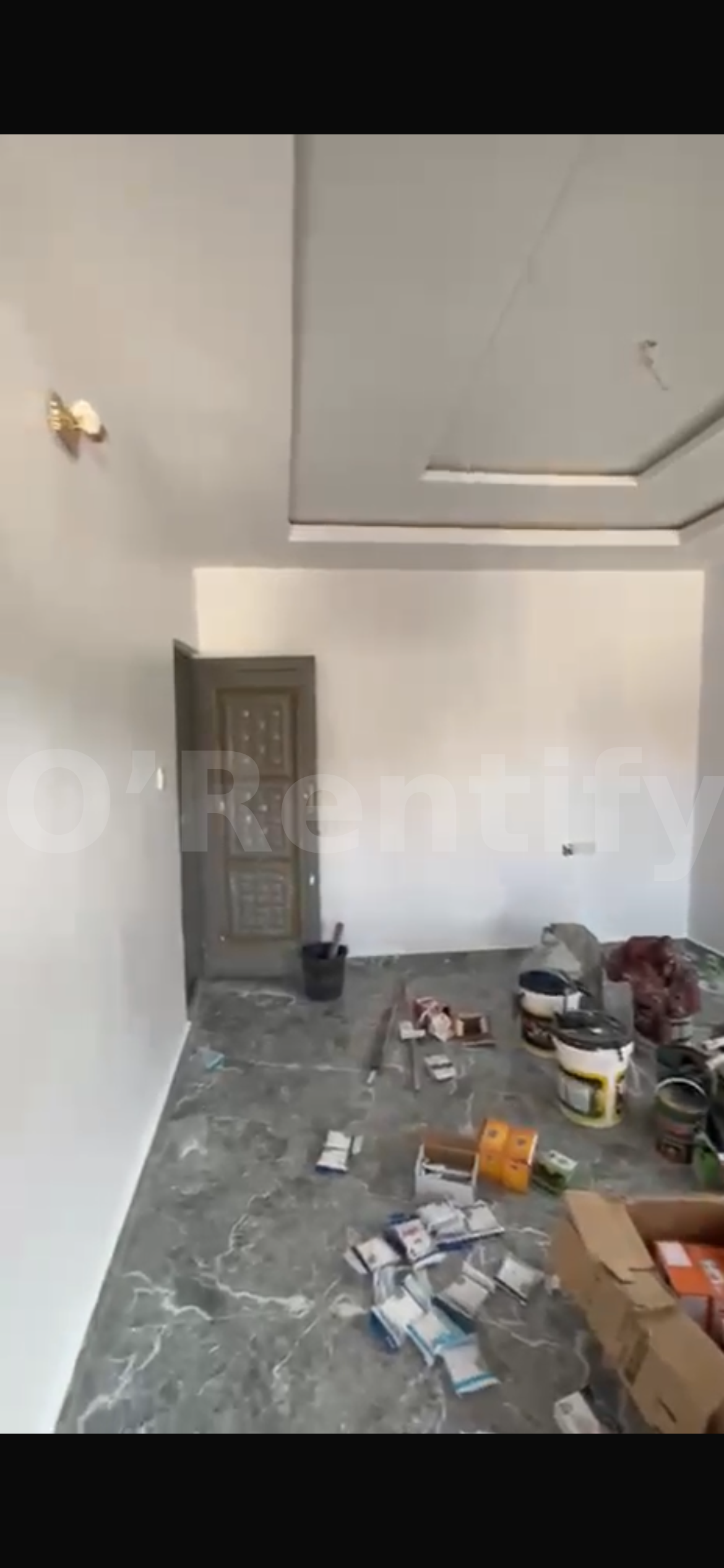 Room and parlor available at ALONG ROADBLOCK OFF IRE AKARI ESTATE photo 3