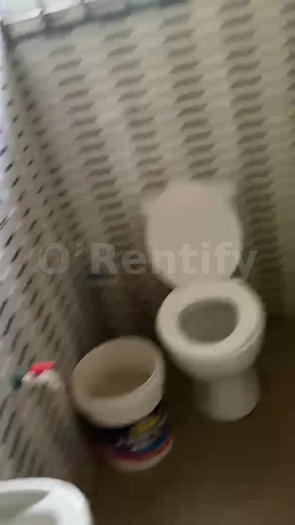 Room and parlor self contain at ondo road photo 6