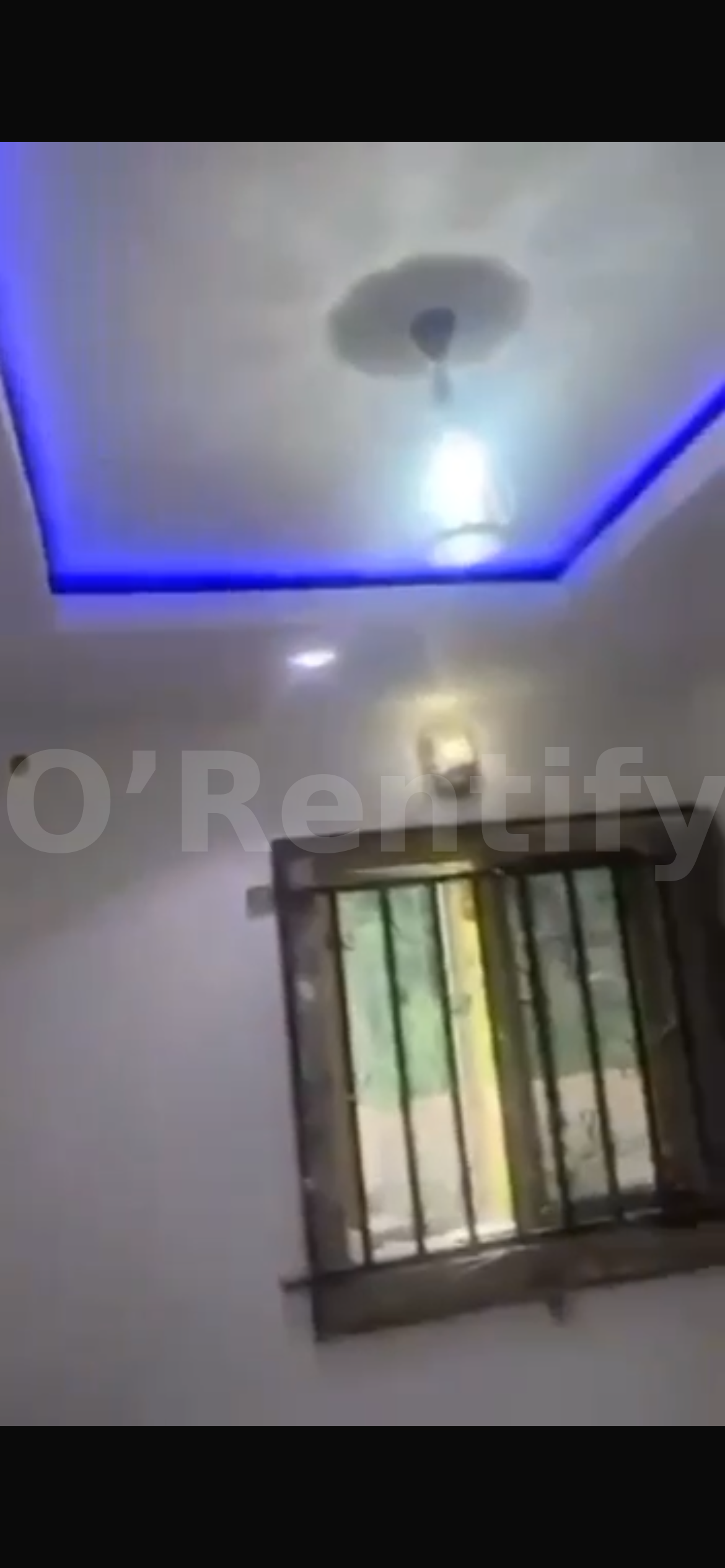 Room and parlor self contain at owode photo 4