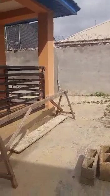 To let   A newly built 2 bedroom flat at Oroki Estate phase 2, Fully tiled, POP, kitchen cabinet, running water, PPM fen photo 4
