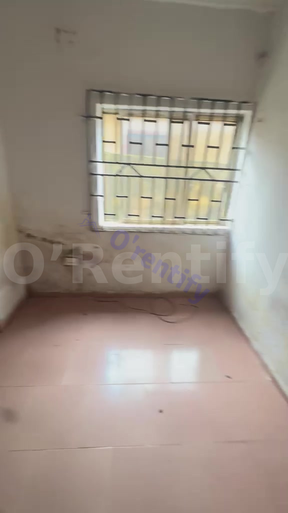 A sharp selfcontain at futa South gate  1mins walk to school gate photo 4
