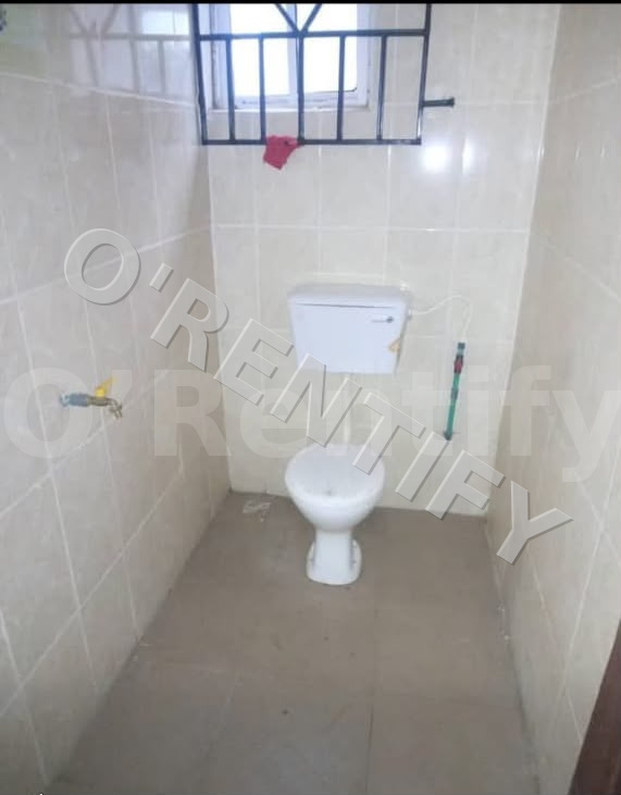 Neat SELFCON AT FUT A NORTHGATE T It minutes walk to school • Stable Electricity Running Water s Fenced and gated