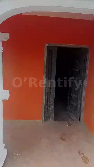 Two bedroom flat with necessary facilities to let, located at Kajola , rent is 500k without service charges. photo 2
