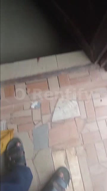 a neat spacious self con to let