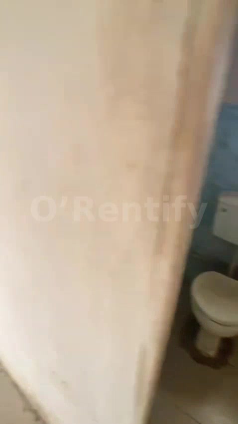 Very spacious selfcon available at futa west Gate photo 4