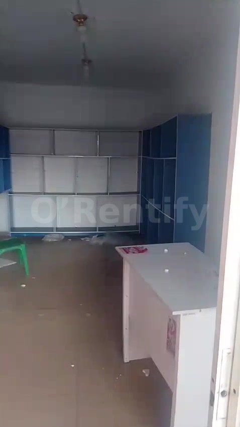 A standard shop to let , located along onah Baba Onah Okebaale area, very close to rounderbout of Okebaale, rent is 450k photo 3