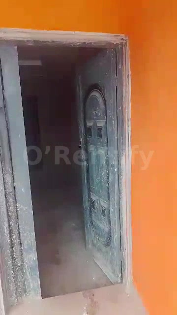Two bedroom flat with necessary facilities to let, located at Kajola , rent is 500k without service charges. photo 4