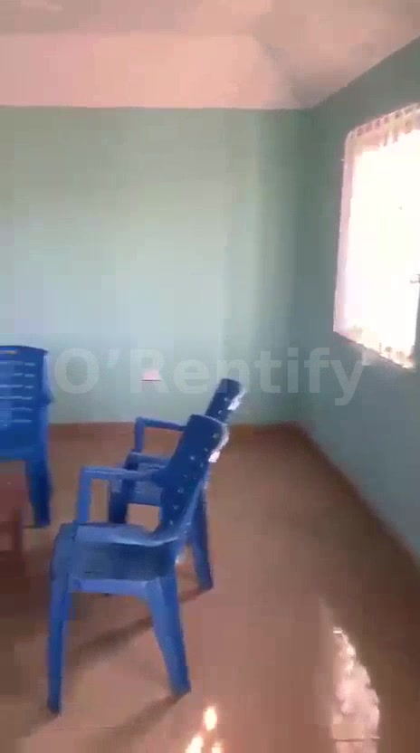 A very conducive office space around futa area Akad all facilities with separate toilet  Rent ::::::750k  FHG allowed photo 4