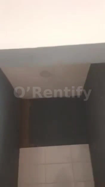 A ground floor ROOMSELF contain off ODUNSI  rd BARIGA   Rent 700k photo 5