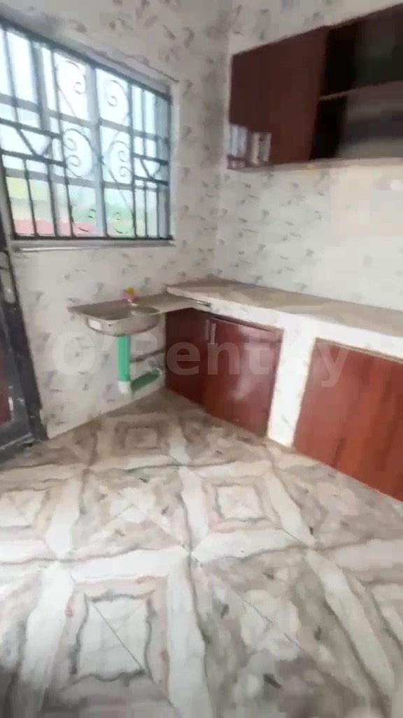 2 bedroom flat at garage ilesha photo 2
