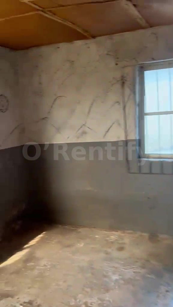 Room and parlour ordinary 7k and a single room 6k at Ilesha garage photo 6