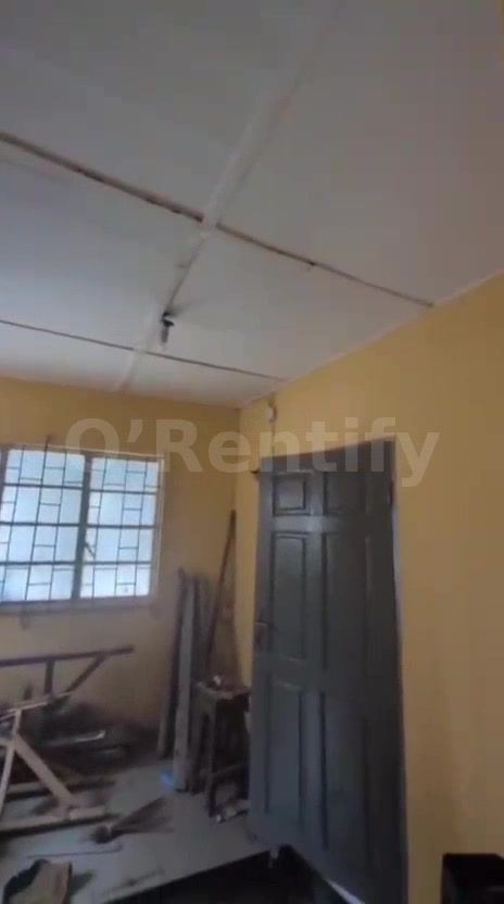 A decent, Spacious, Standard, Nice, Newly Renovated Mini flat,  screeded walls & painted, Band A electricity, personal p photo 6