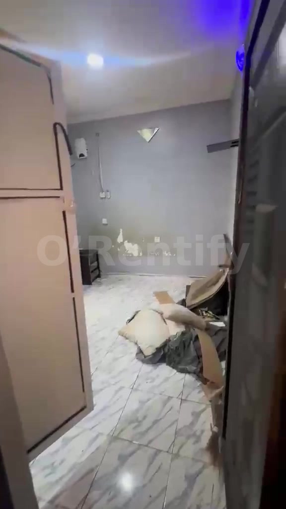A standard all rooms ensuit 2bedroom upstairs with kitchen cabinet 📍OFF PEDRO ROAD GBAGADA Rent: 3.1m photo 4