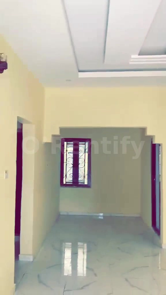 *TO LET: fantastic & fully furnished just out a very super dope 2 bedroom flat POP althrough fence and gate floor compou photo 2