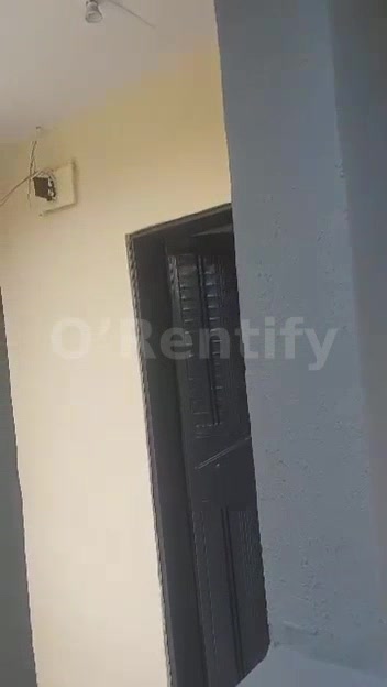 To let   Newly renovated room self-contained at Federal housing Oke onitea. Fully tiled, POP, running water, ppm, fenced photo 5