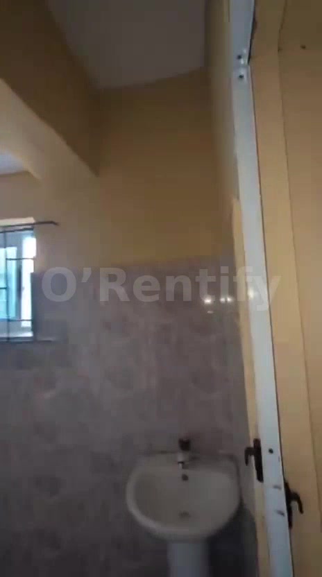 A decent, Spacious, Standard, Nice, Newly Renovated Mini flat,  screeded walls & painted, Band A electricity, personal p photo 3