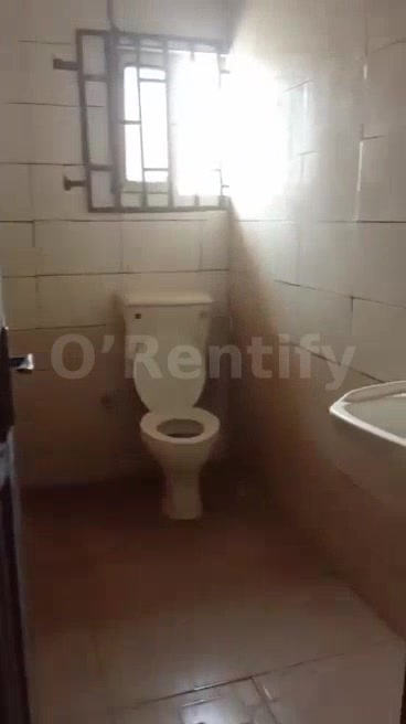 A 2bedroom flat is available at Northgate about 10minutes to school gate photo 4